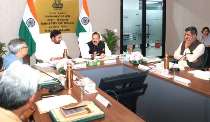 आयात निर्भरता घटाने को भारत ने महत्वपूर्ण खनिज खोज पर जोर बढ़ाया : केंद्रीय मंत्री डॉ. जितेंद्र सिंह