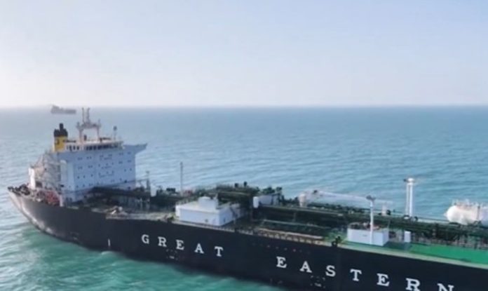 गुजरात के वाडीनार बंदरगाह पर एलपीजी की नई खेप पहुंची गुजरात के वाडीनार बंदरगाह पर एलपीजी की नई खेप पहुंची