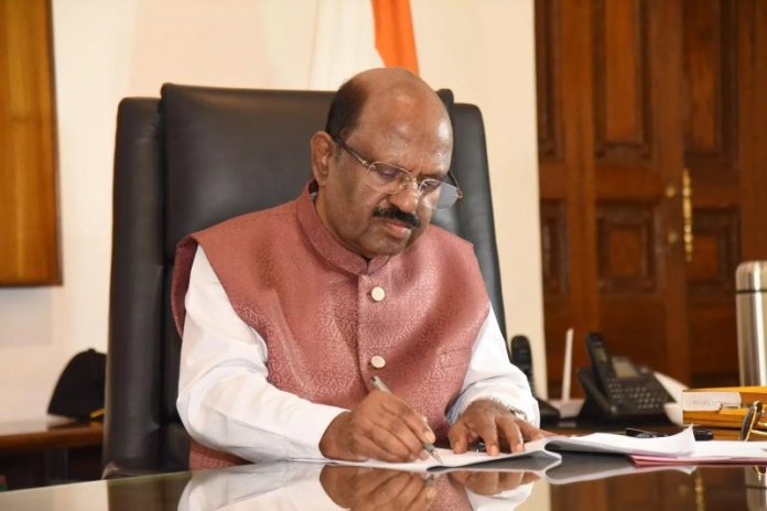 पश्चिम बंगाल के राज्यपाल सीवी आनंद बोस ने अपने पद से दिया त्याग पत्र पश्चिम बंगाल के राज्यपाल सीवी आनंद बोस ने अपने पद से दिया त्याग पत्र
