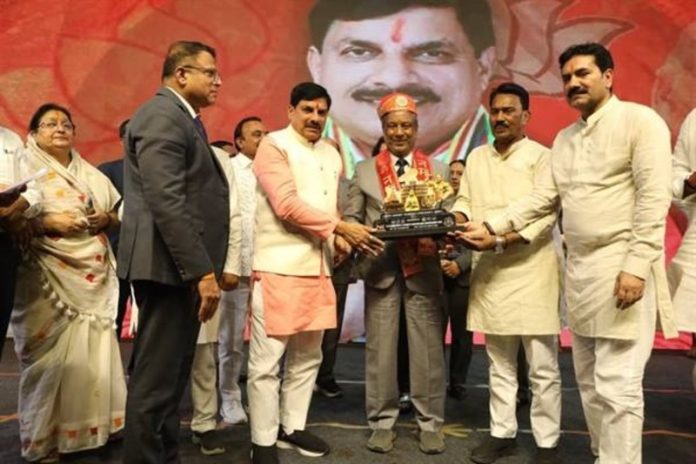 शरीर की साधना का अद्भुत खेल है बॉडी बिल्डिंग : सीएम डॉ. मोहन यादव शरीर की साधना का अद्भुत खेल है बॉडी बिल्डिंग : सीएम डॉ. मोहन यादव