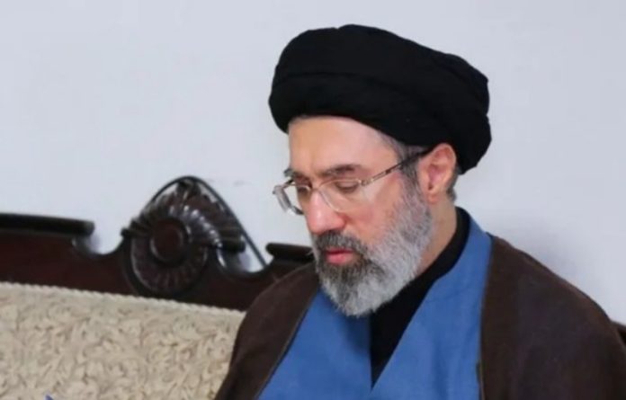 ईरान ने अपने नए सर्वोच्च नेता के नाम की घोषणा की, मोजतबा खामनेई संभालेंगे अयातुल्ला अली की विरासत