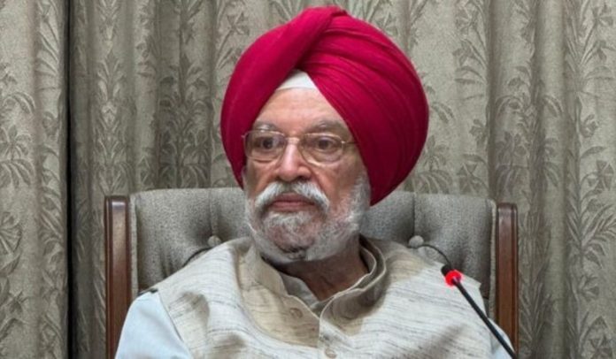 देश में ईंधन की कोई कमी नहीं, घबराने की जरूरत नहीं : केंद्रीय मंत्री हरदीप सिंह पुरी