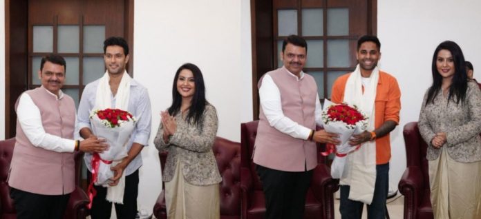 महाराष्ट्र के सीएम देवेंद्र फडणवीस ने टी20 विश्व कप विजेता सूर्यकुमार यादव और शिवम दुबे को सम्मानित किया