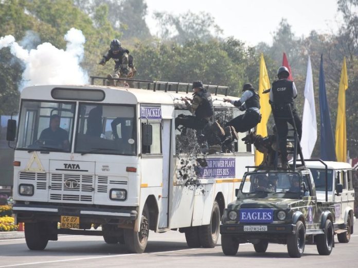केंद्रीय गृह मंत्री अमित शाह ने 57वें स्थापना दिवस पर सीआईएसएफ कर्मियों को हार्दिक शुभकामनाएं दीं केंद्रीय गृह मंत्री अमित शाह ने 57वें स्थापना दिवस पर सीआईएसएफ कर्मियों को हार्दिक शुभकामनाएं दीं