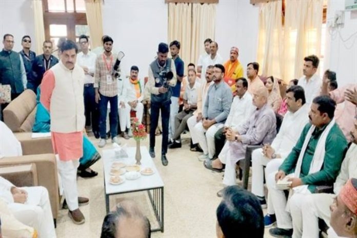 मप्र : सीएम डॉ. मोहन यादव ने कलेक्टर सीधी और गुना एसपी को हटाने के दिये निर्देश