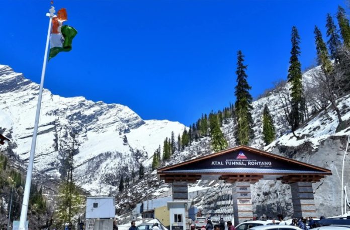 राष्ट्रपति द्रौपदी मुर्मू का रोहतांग स्थित अटल सुरंग का दौरा खराब मौसम के कारण रद्द