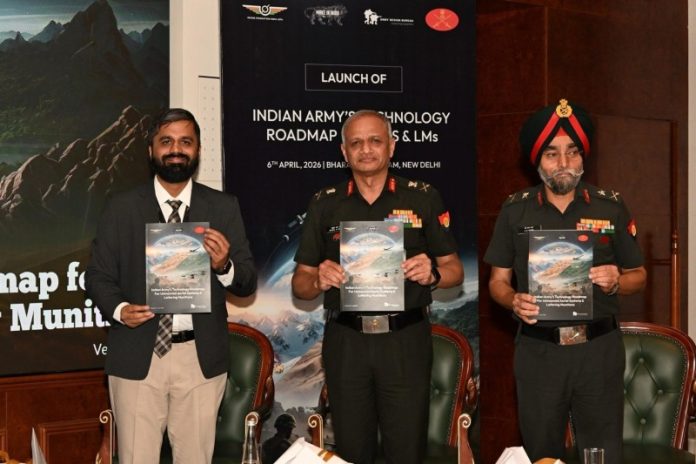 नई दिल्ली : सेना ने मानवरहित हवाई प्रणाली और ड्रोन से जुड़ी प्रौद्योगिकी रोडमैप का किया अनावरण नई दिल्ली : सेना ने मानवरहित हवाई प्रणाली और ड्रोन से जुड़ी प्रौद्योगिकी रोडमैप का किया अनावरण