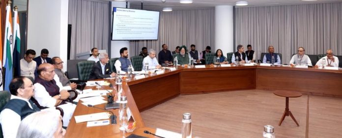 रक्षा मंत्री राजनाथ सिंह ने नई दिल्ली में पश्चिम एशिया मंत्रियों के समूह की तीसरी बैठक की अध्यक्षता की