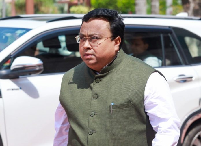 बीजेडी के राज्यसभा सांसद सस्मित पात्रा ने उच्च सदन में पार्टी के नेता पद से दिया इस्तीफा