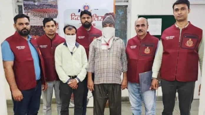 दिल्ली-एनसीआर में नकली इंजन ऑयल बनाने वाली यूनिट का भंडाफोड़, 2 आरोपी गिरफ्तार