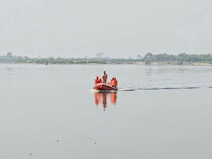 छत्तीसगढ़ में शिवनाथ नदी में डूबने से 2 लोगों की मौत की खबर