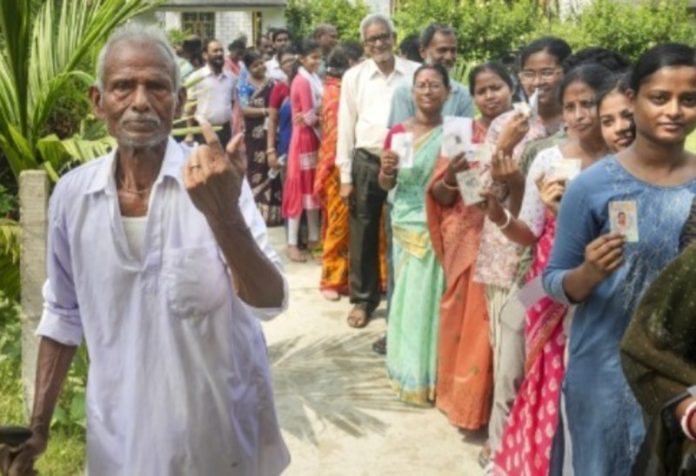 पश्चिम बंगाल विधानसभा चुनाव के पहले चरण में हुआ रिकॉर्ड मतदान, तमिलनाडु में भी अभूतपूर्व वोटिंग