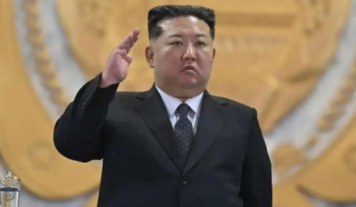 उत्तर कोरिया के नेता किम जोंग उन ने नए मिसाइल परीक्षणों का किया निरीक्षण