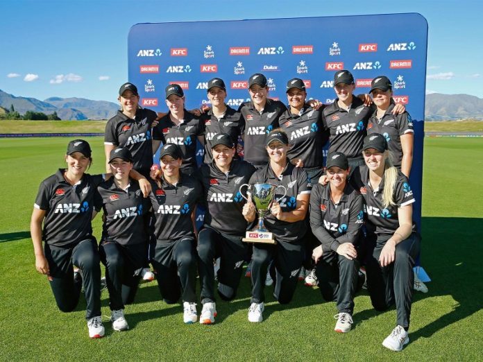 NZ-W vs SA-W वनडे सीरीज : न्यूजीलैंड ने 2-1 से जीती सीरीज, तीसरे वनडे मैच में दक्षिण अफ्रीका को 66 रन से हराया