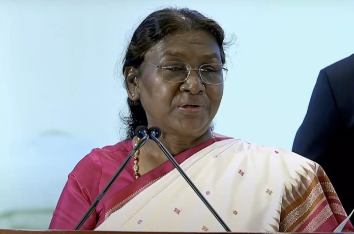 देश के युवाओं की खेल प्रतिभा राष्ट्र के लिए अमूल्य सामाजिक पूंजी है – राष्ट्रपति मुर्मू देश के युवाओं की खेल प्रतिभा राष्ट्र के लिए अमूल्य सामाजिक पूंजी है – राष्ट्रपति मुर्मू