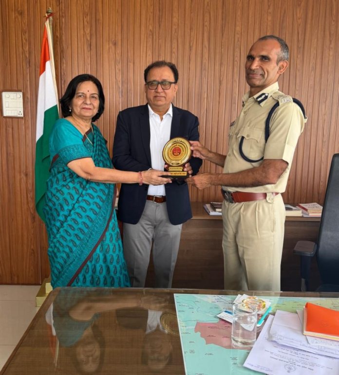 भोपाल: ग्लोबल मीडिएशन सेंटर के पदाधिकारियों ने पुलिस कमिश्नर संजय कुमार से की मुलाकात