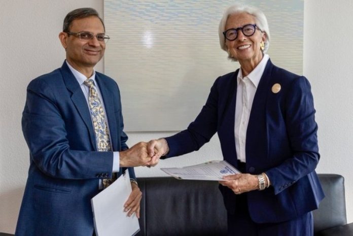 आरबीआई और ईसीबी ने केंद्रीय बैंकिंग के क्षेत्र में सहयोग बढ़ाने के लिए एक समझौते पर हस्ताक्षर किए