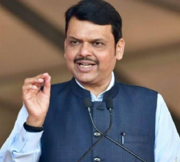 महाराष्ट्र : सीएम देवेंद्र फडणवीस ने किसानों को पर्याप्त डीजल आपूर्ति सुनिश्चित करने का दिया निर्देश