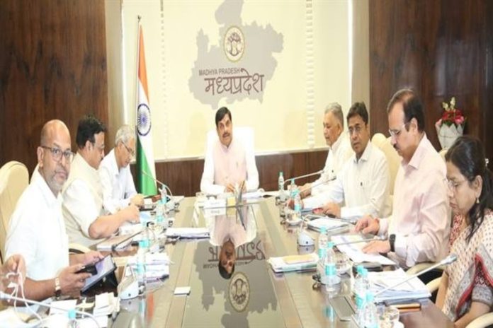 आयुर्वेद चिकित्सा के सफल प्रयोग की जानकारी और लाभ जन-जन तक पहुंचायें : सीएम डॉ. मोहन यादव
