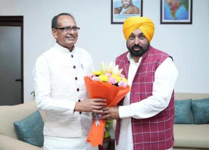 पंजाब के सीएम भगवंत मान ने नई दिल्ली में केंद्रीय मंत्री शिवराज चौहान से की मुलाकात