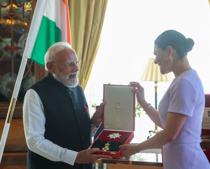 स्वीडन ने पीएम मोदी को ‘रॉयल ऑर्डर ऑफ पोलर स्टार कमांडर ग्रैंड क्रॉस’ से किया सम्मानित