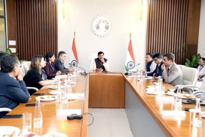 मध्यप्रदेश उद्यमियों के साथ कदम से कदम मिलाकर चलने को हर समय तत्पर तैयार : सीएम डॉ. मोहन यादव