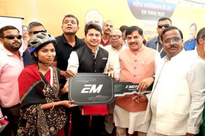 ई-साइकिलों के प्रयोग से महिला कर्मयोगियों को मिलेगी शक्ति : सीएम डॉ. मोहन यादव