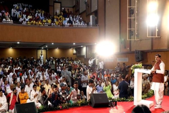 जनसहयोग से जल संरक्षण कार्यों में अग्रणी बना है मध्यप्रदेश : सीएम डॉ. मोहन यादव जनसहयोग से जल संरक्षण कार्यों में अग्रणी बना है मध्यप्रदेश : सीएम डॉ. मोहन यादव