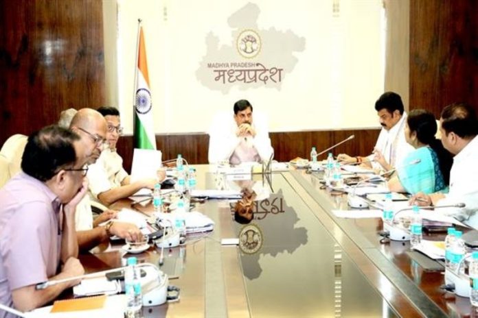 उपभोक्ता हित में अन्य विभागों से समन्वय बढ़ाकर कार्य करे खाद्य विभाग : सीएम डॉ. मोहन यादव