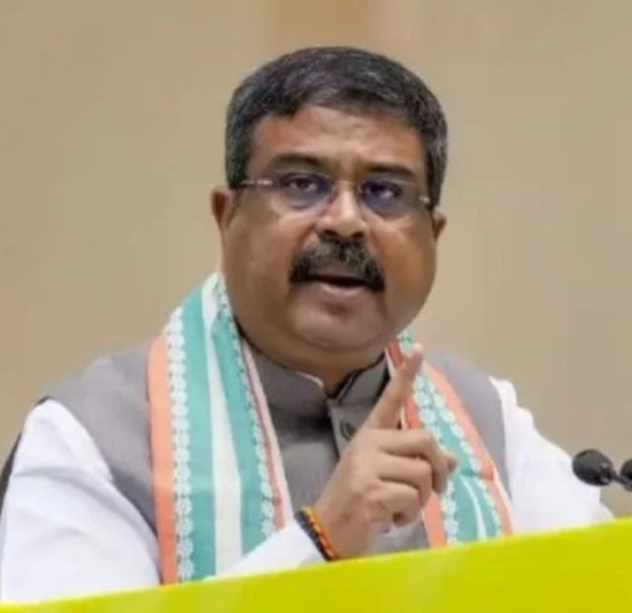 केंद्रीय शिक्षा मंत्री धर्मेंद्र प्रधान ने नीट (यूजी) पुनर्परीक्षा के सुरक्षित, निष्पक्ष और सफल संचालन के लिए राज्यों को पत्र लिखा