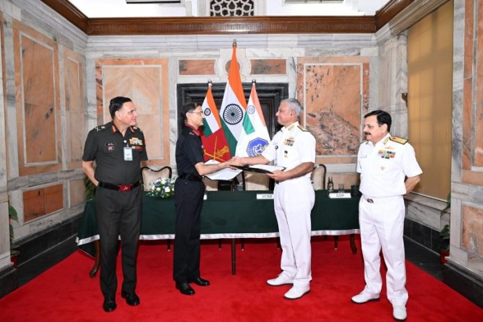 भारतीय सेना और नौसेना ने संबद्धता ज्ञापन पर हस्ताक्षर किए