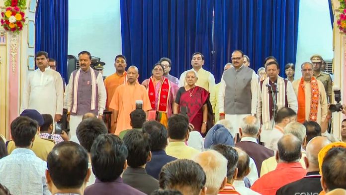 उत्तर प्रदेश में योगी मंत्रिमंडल का विस्तार, बीजेपी के 6 नेताओं ने मंत्री पद की ली शपथ