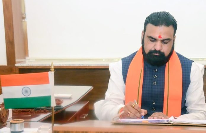 बिहार : राज्य सरकार ने नीट-यूजी पुन:परीक्षा में शामिल होने वाले छात्रों के लिए बसों में मुफ्त यात्रा की घोषणा की