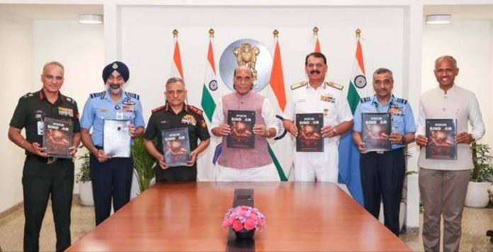 रक्षा मंत्री राजनाथ सिंह ने ऑपरेशन सिंदूर पर स्मारक पुस्तक का विमोचन किया