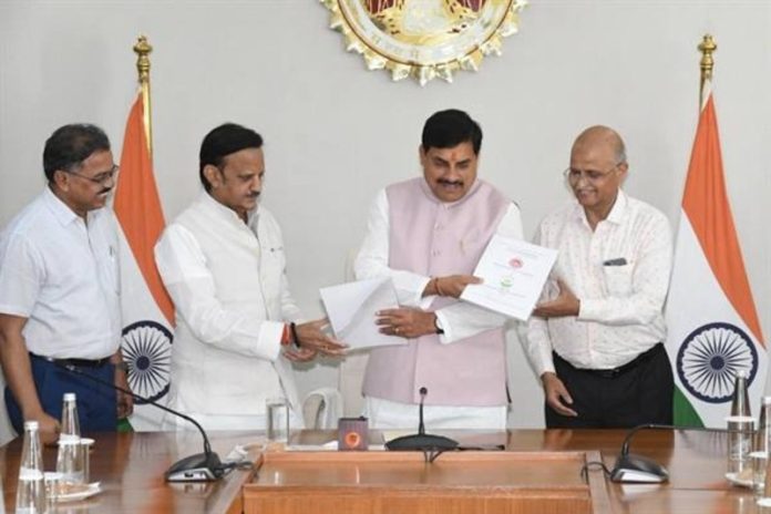 चिकित्सा व्यवसाय नहीं, मानव सेवा का है माध्यम - सिआम डॉ. मोहन यादव चिकित्सा व्यवसाय नहीं, मानव सेवा का है माध्यम - सिआम डॉ. मोहन यादव
