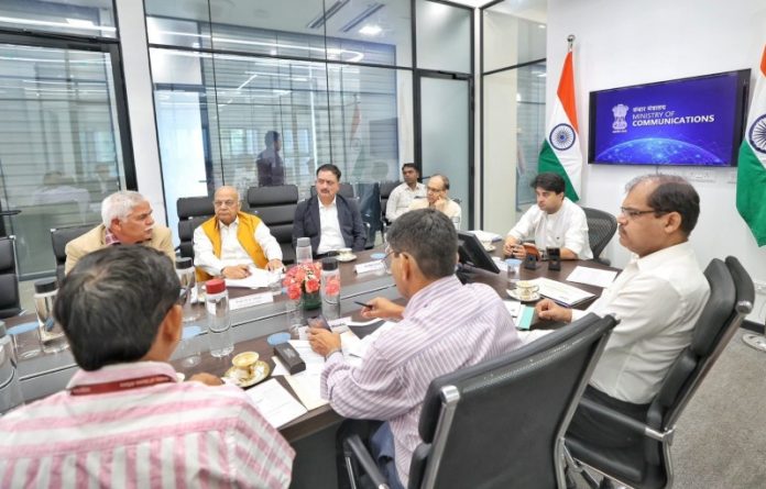 नई दिल्ली : संचार मंत्री ज्योतिरादित्य सिंधिया ने हितधारक सलाहकार समिति की बैठक की अध्यक्षता की