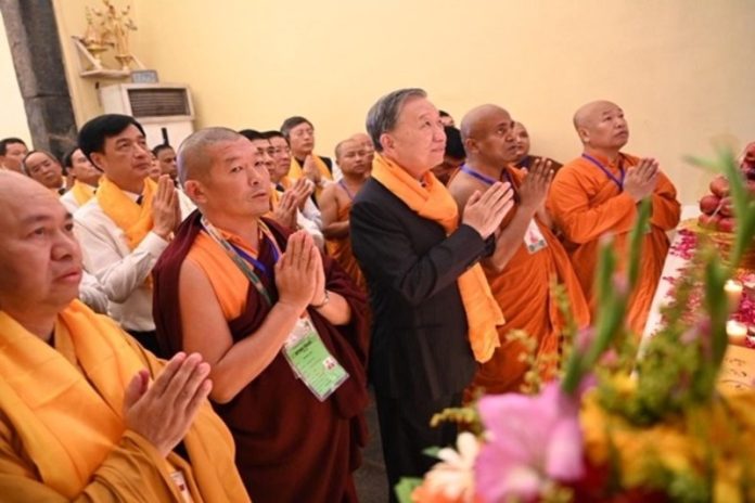 वियतनाम के राष्ट्रपति तो लाम ने बिहार के महाबोधि मंदिर में की पूजा-अर्चना