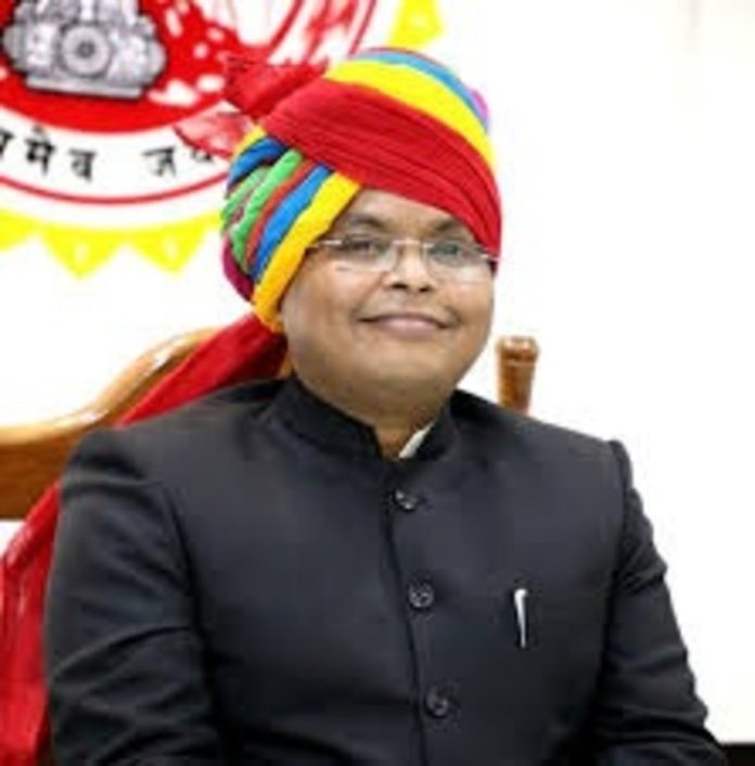 (मप्र): फेम इंडिया में छाये इंदौर कलेक्टर आईएएस शिवम वर्मा