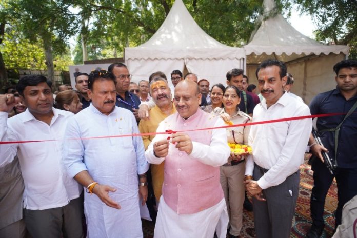 दिल्ली विधानसभा अध्‍यक्ष विजेंद्र गुप्‍ता ने रोहिणी में जनकल्‍याण शिविर का किया उद्घाटन
