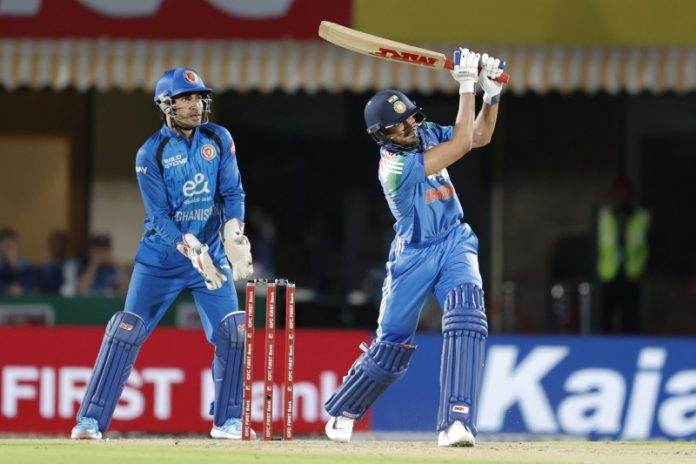 IND vs AFG वनडे सीरीज : भारत ने पहले वनडे मैच में अफगानिस्तान को 7 विकेट से हराया IND vs AFG वनडे सीरीज : भारत ने पहले वनडे मैच में अफगानिस्तान को 7 विकेट से हराया