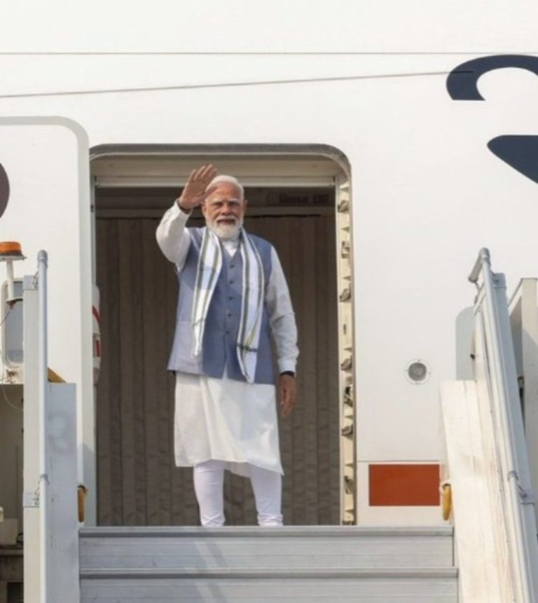 पीएम मोदी राजकीय यात्रा पर सेशेल्स के लिए हुए रवाना