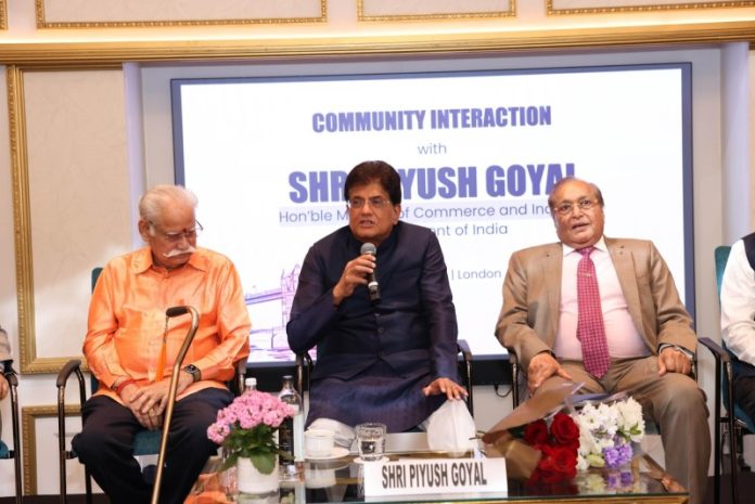 केंद्रीय मंत्री पीयूष गोयल ने लंदन में भारतीय समुदाय और बिजनेस कम्युनिटी के लोगों से की बातचीत