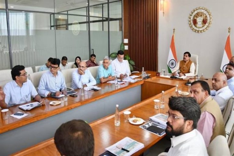 विज्ञान-प्रौद्योगिकी क्षेत्र में निवेश परियोजनाओं पर हो तेज अमल : सीएम डॉ. मोहन यादव