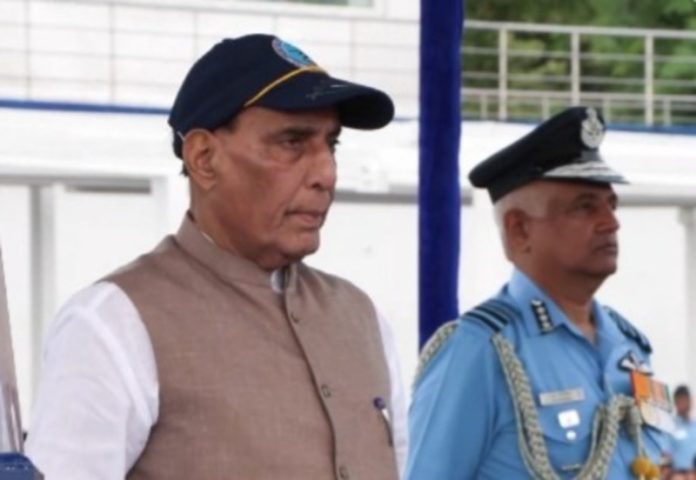 रक्षा मंत्री राजनाथ सिंह ने डुंडीगल स्थित वायुसेना अकादमी में 217वें कोर्स की संयुक्त दीक्षांत परेड का किया निरीक्षण