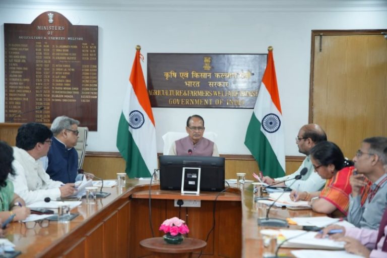 केंद्रीय मंत्री शिवराज सिंह चौहान ने दिल्ली में उच्च स्तरीय बैठक लेकर की समग्र कृषि क्षेत्र की समीक्षा