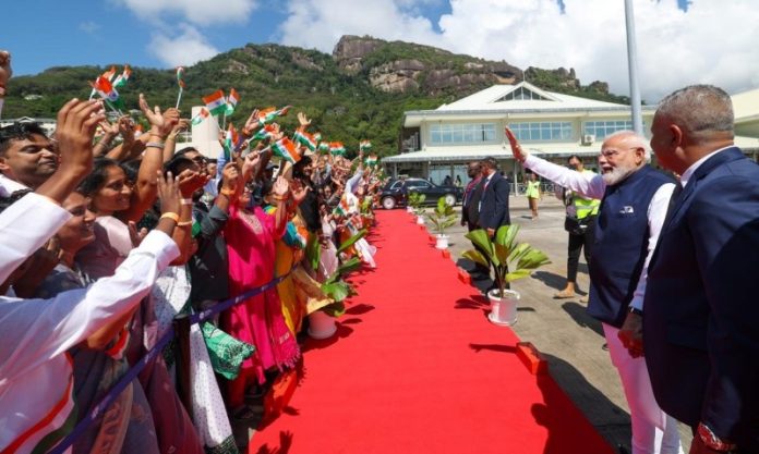 पीएम मोदी सेशेल्स के दौरे के बाद भारत के लिए हुए रवाना