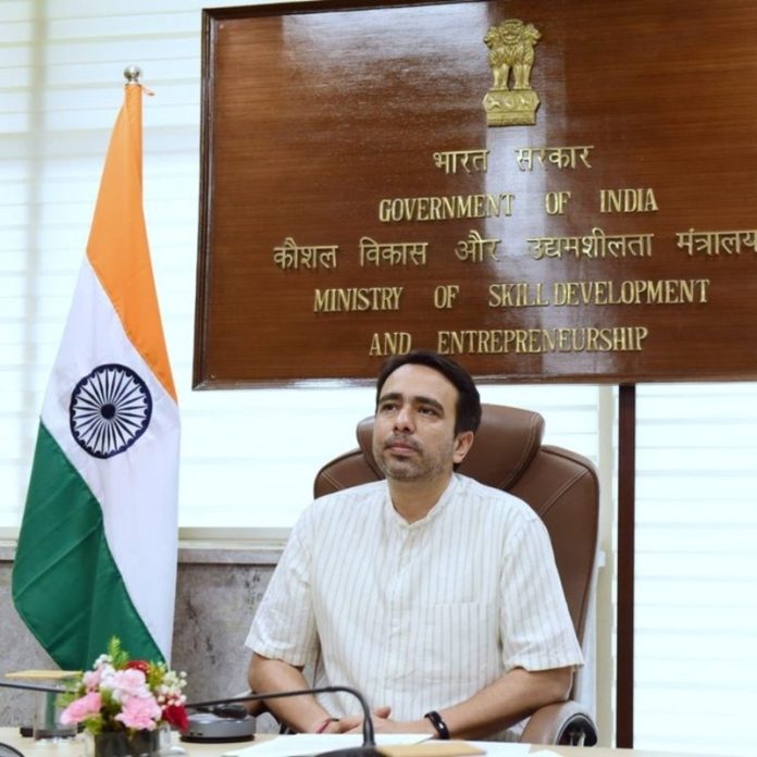 कौशल विकास मंत्री जयंत चौधरी ने कौशल भवन में डे केयर सुविधा का किया उद्घाटन