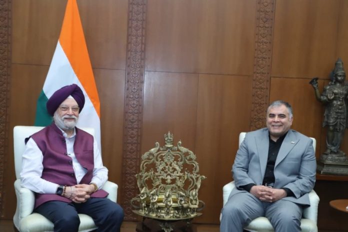 केंद्रीय मंत्री हरदीप सिंह पुरी ने ईरान के पेट्रोलियम मंत्री मोहसेन पाकनेजाद से मुलाकात की