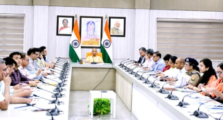 लखनऊ : सीएम योगी ने स्टेट ट्रांसफॉर्मेशन कमीशन की छठी बैठक की अध्यक्षता की