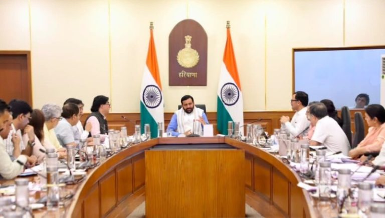 हरियाणा : सीएम सैनी ने विकसित भारत विजन 2047 के तहत रोजगार, स्किल डेवलपमेंट एवं औद्योगिक प्रशिक्षण विभाग की समीक्षा बैठक की